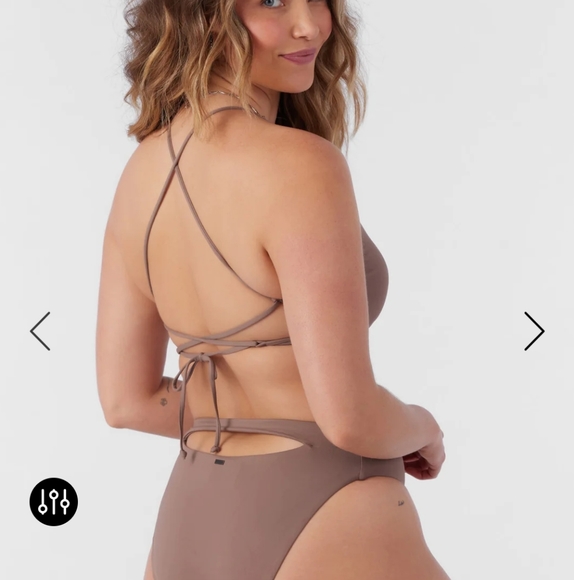 SALTWATER SOLIDS HUNTINGTON BRALETTE TOP - Picture 6 of 9